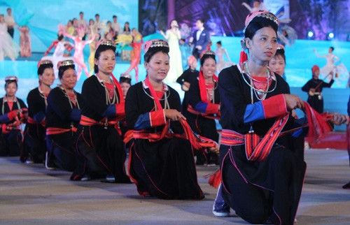 Le Carnaval de Halong 2013, un attrait touristique de Quang Ninh - ảnh 5